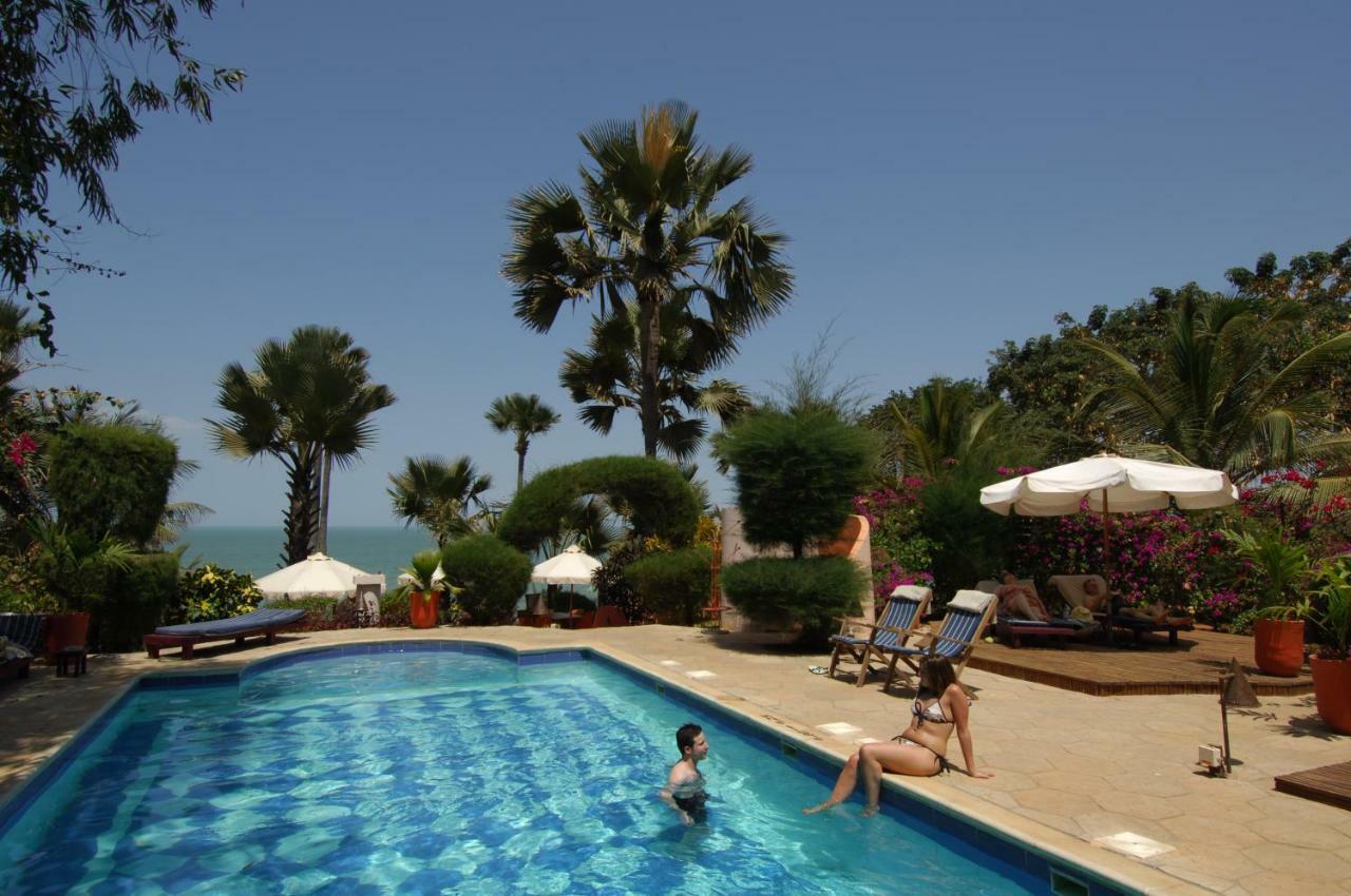 Ngala Lodge Fajara Ngoại thất bức ảnh